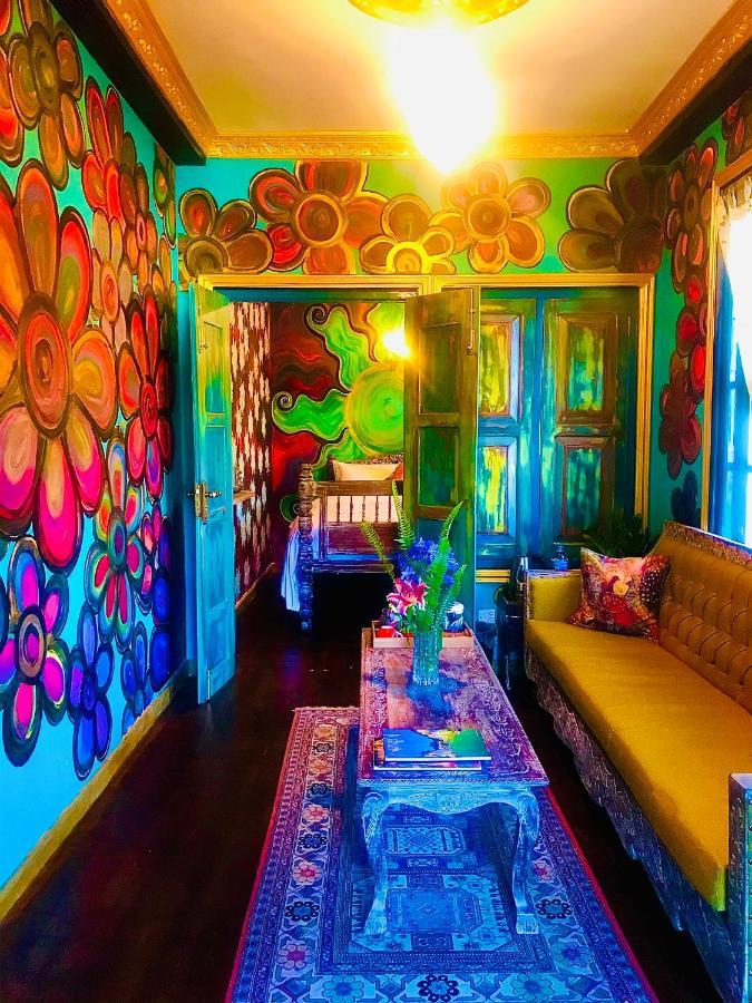 Serendipity Lake Artistic Bungalow By Heidis Home Нувара Елия Екстериор снимка